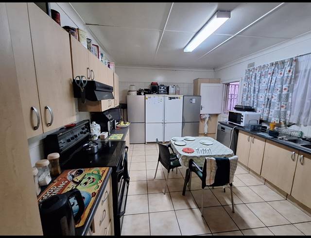 3 BEDROOM HOUSE FOR SALE IN VANDERBIJLPARK SW 1